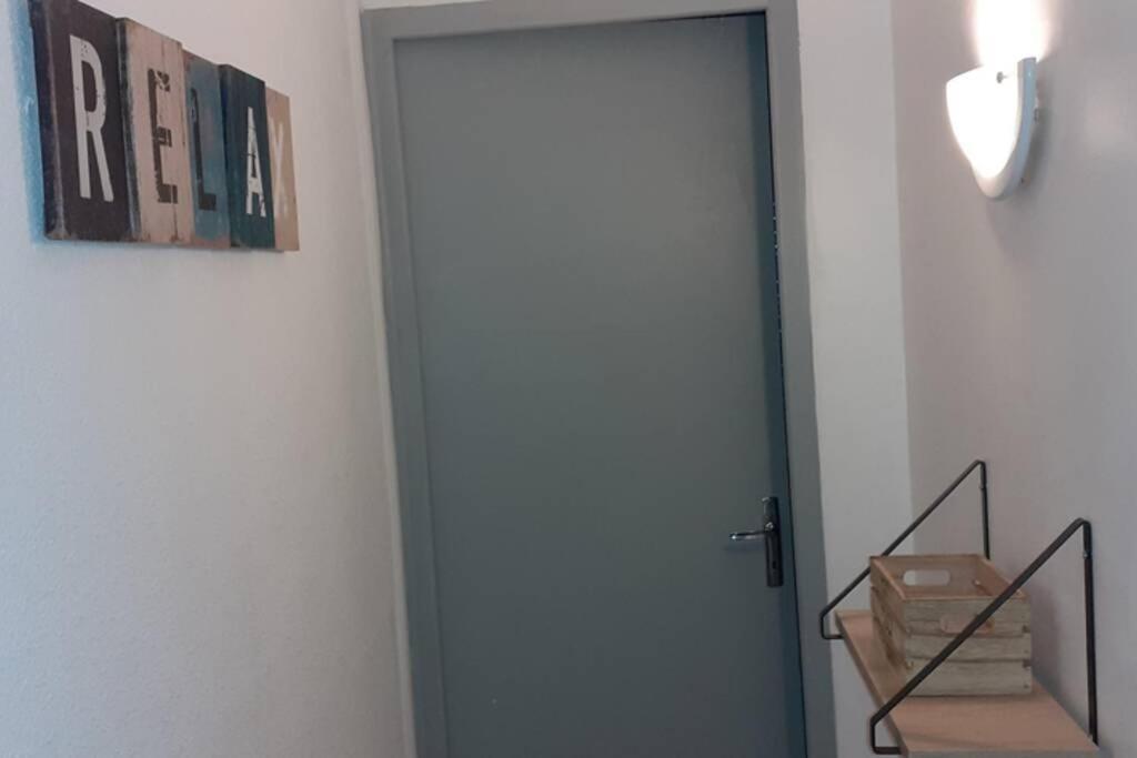 Agréable logement proche de la gare et du polygone Apartamento Béziers Exterior foto